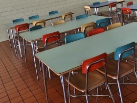 cafeteria_table.jpg